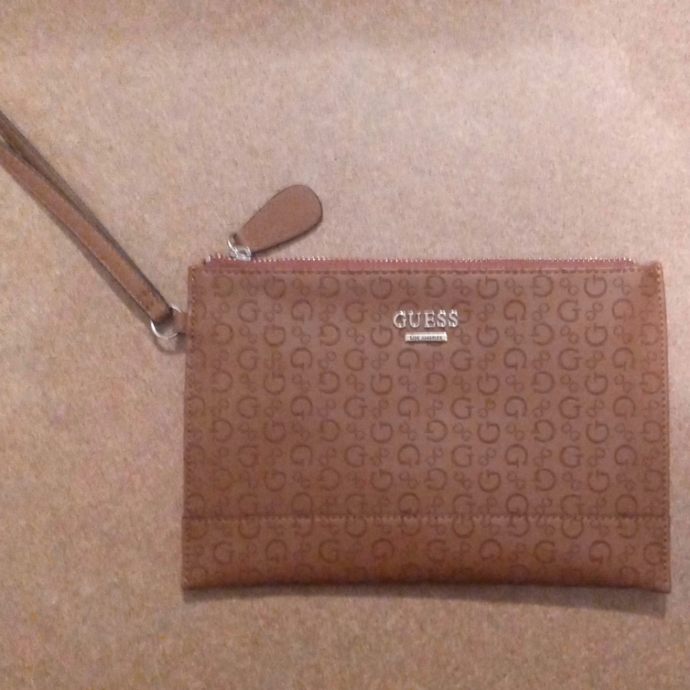 Guess wristlet